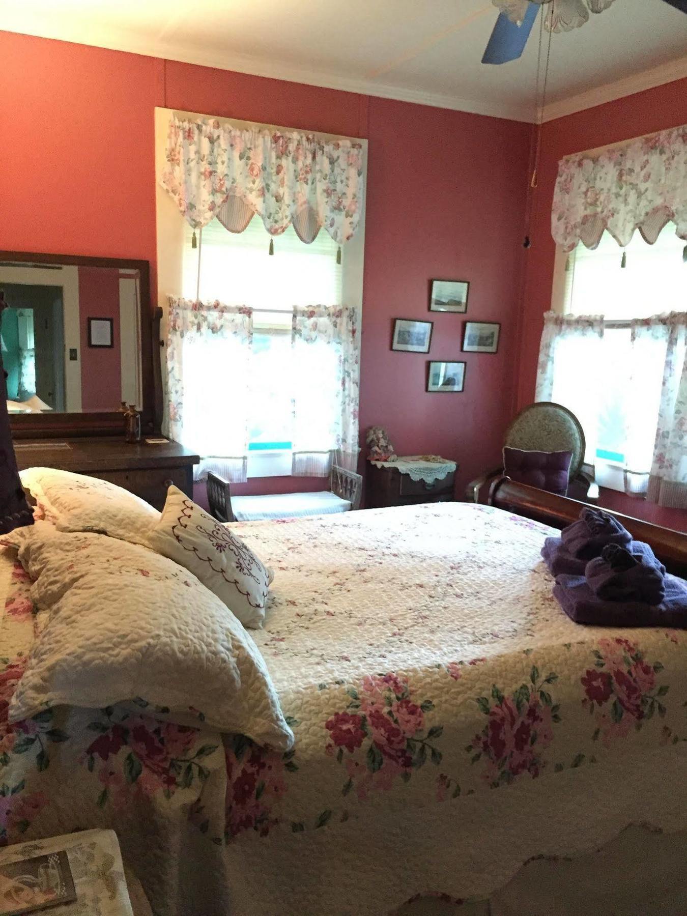 Maureen'S Bed And Breakfast Hilo Bagian luar foto